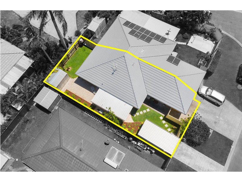 2/20 Bluemoon Close, Burleigh Waters QLD 4220