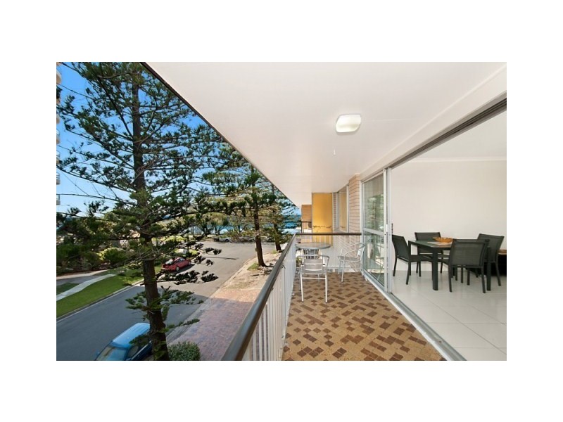 7/2 Britannia Avenue, Broadbeach QLD 4218