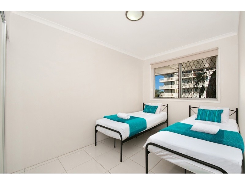 7/2 Britannia Avenue, Broadbeach QLD 4218