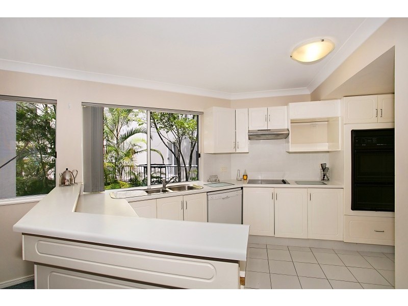 5/39 Peninsular Drive, Surfers Paradise QLD 4217