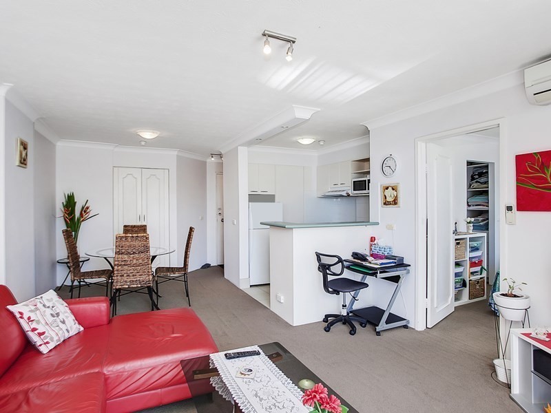 9 ‘Ocean Royale’ 4-6 Britannia Avenue, Broadbeach QLD 4218