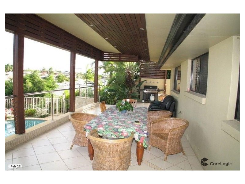 8 Huon Street, Broadbeach Waters QLD 4218