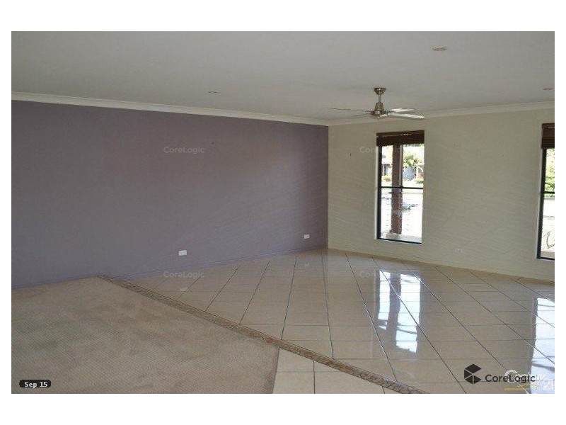 8 Huon Street, Broadbeach Waters QLD 4218