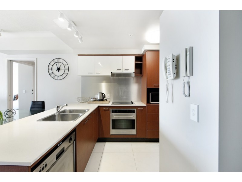 3341/23 ‘Chevron Renaissance’ Ferny Ave, Surfers Paradise QLD 4217