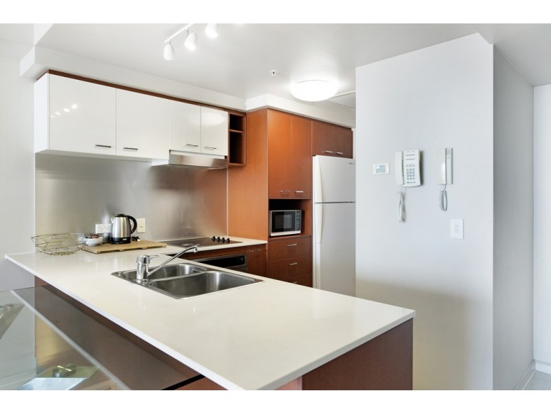 3341/23 ‘Chevron Renaissance’ Ferny Ave, Surfers Paradise QLD 4217