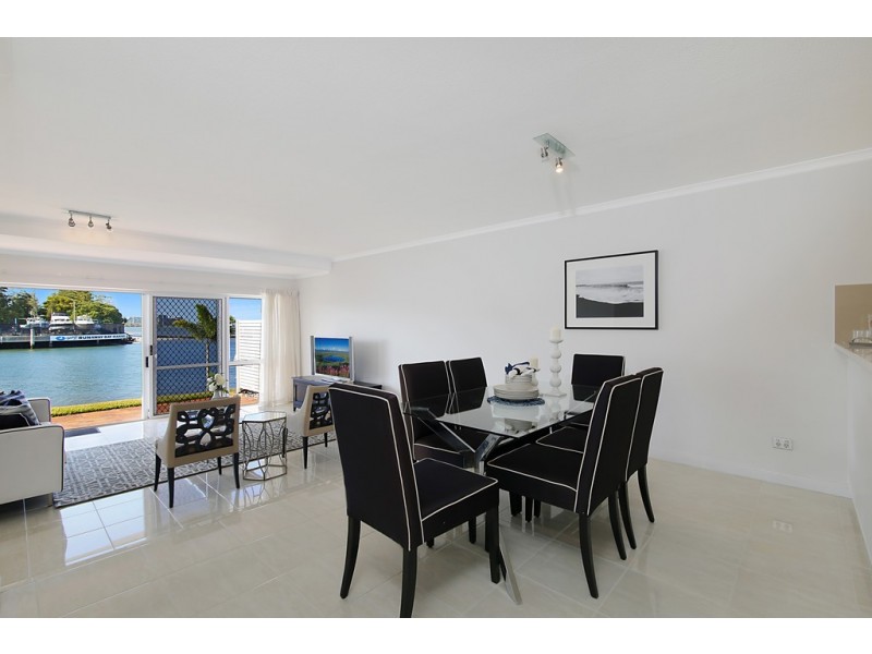 11/3 Marina Crescent, Hollywell QLD 4216