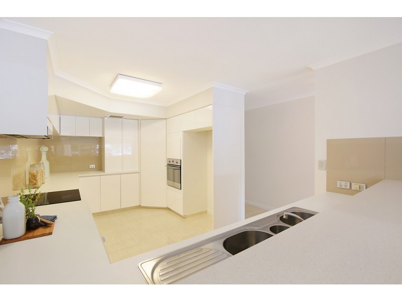 11/3 Marina Crescent, Hollywell QLD 4216