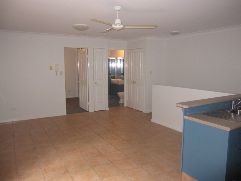 7/23 Second Ave, Broadbeach QLD 4218