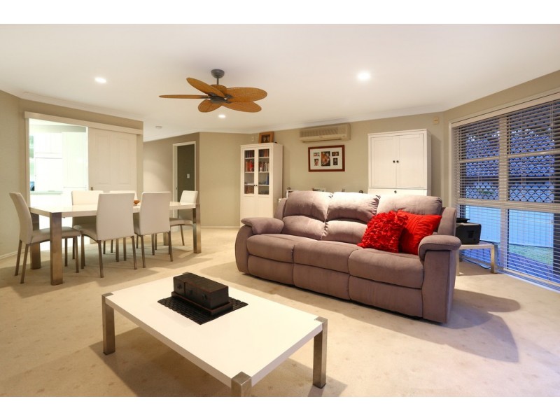 135 Camberwell Circuit, Robina QLD 4226