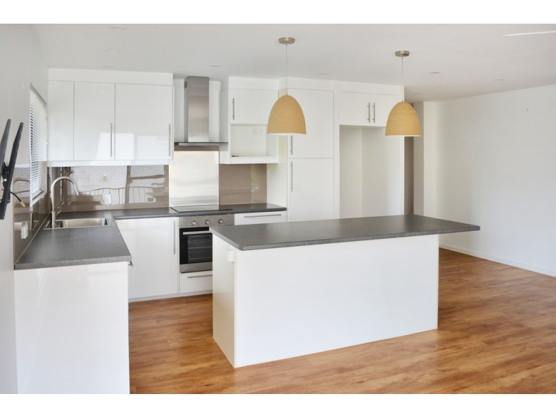 4/35 Chelsea Avenue, Broadbeach QLD 4218