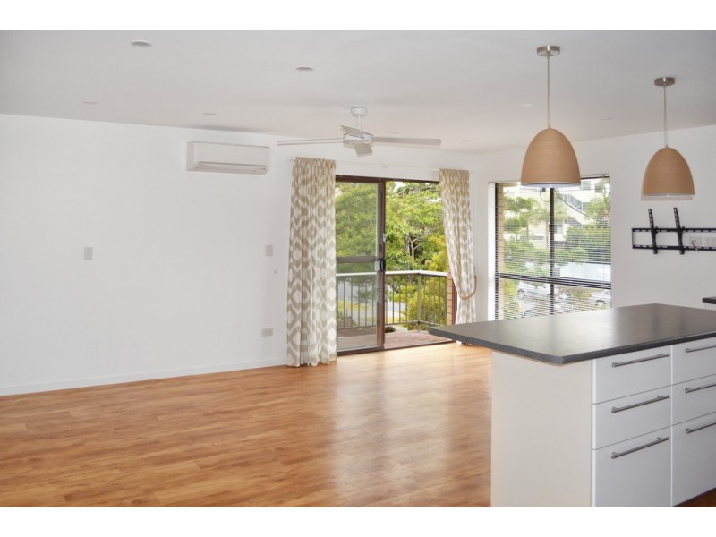 4/35 Chelsea Avenue, Broadbeach QLD 4218