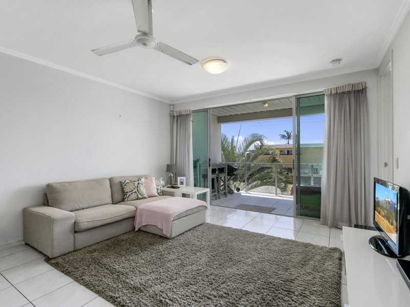 6/2236-2238 Gold Coast Highway, Mermaid Beach QLD 4218