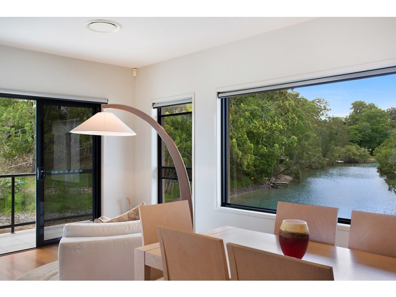 16 Elanora Drive, Burleigh Heads QLD 4220