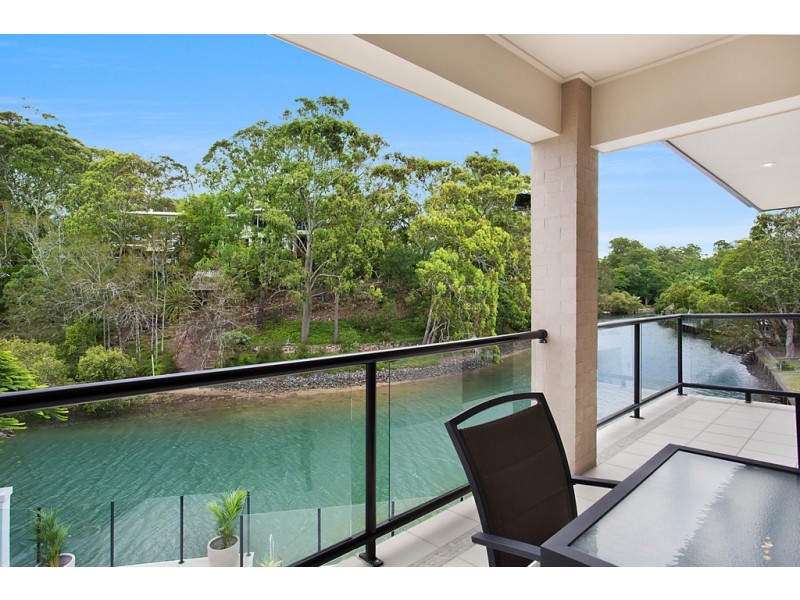 16 Elanora Drive, Burleigh Heads QLD 4220