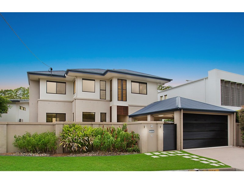 16 Elanora Drive, Burleigh Heads QLD 4220