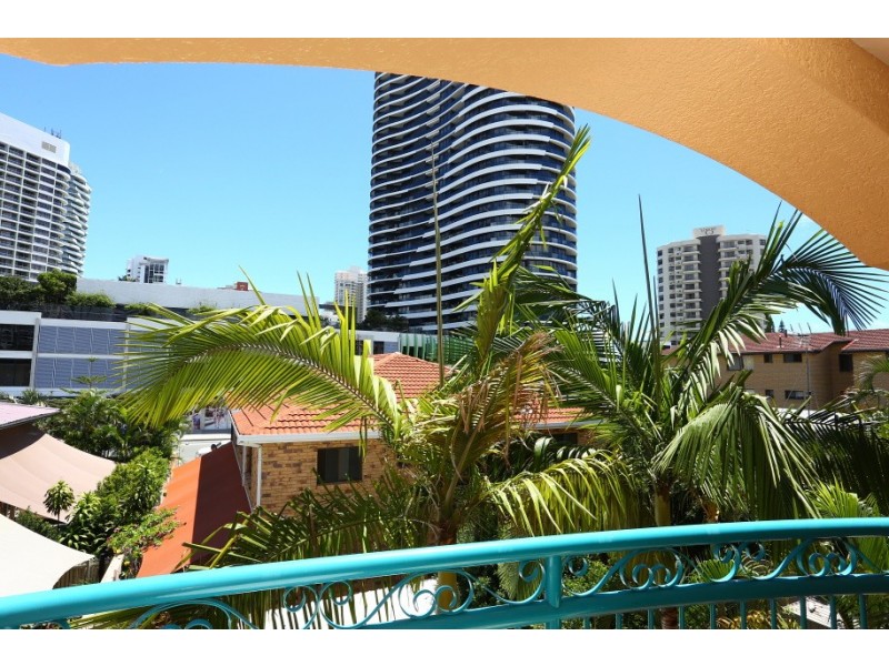 Broadbeach QLD 4218