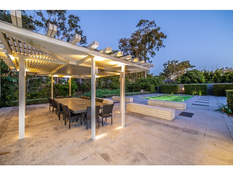 61 Hillview Parade, Ashmore QLD 4214