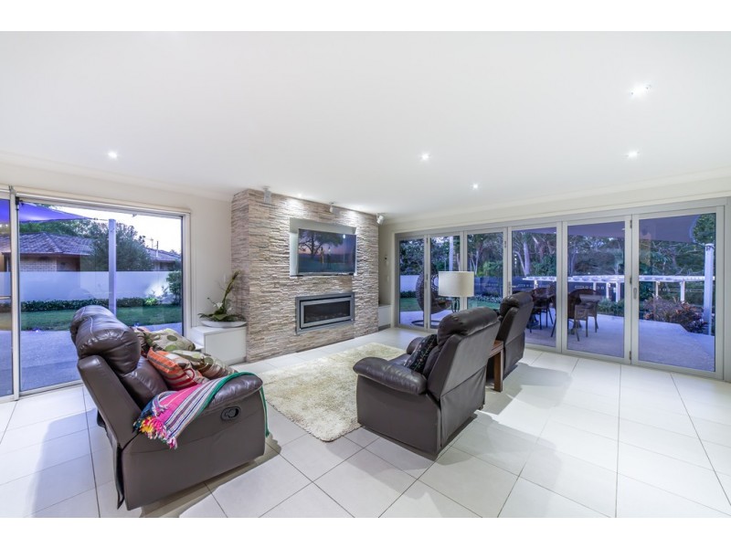 61 Hillview Parade, Ashmore QLD 4214