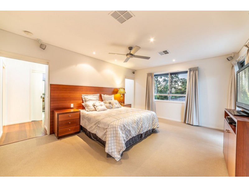 61 Hillview Parade, Ashmore QLD 4214