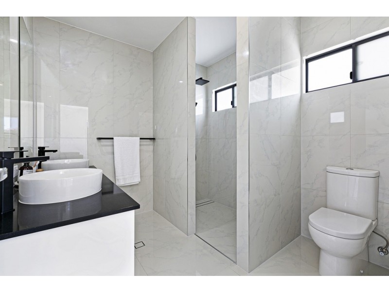 1/48 Kiers Road, Miami QLD 4220