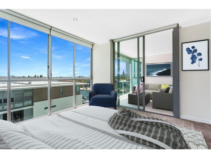 1308/33 T E Peters Drive ‘Freshwater Point’, Broadbeach Waters QLD 4218