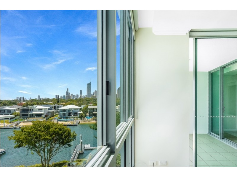 1308/33 T E Peters Drive ‘Freshwater Point’, Broadbeach Waters QLD 4218