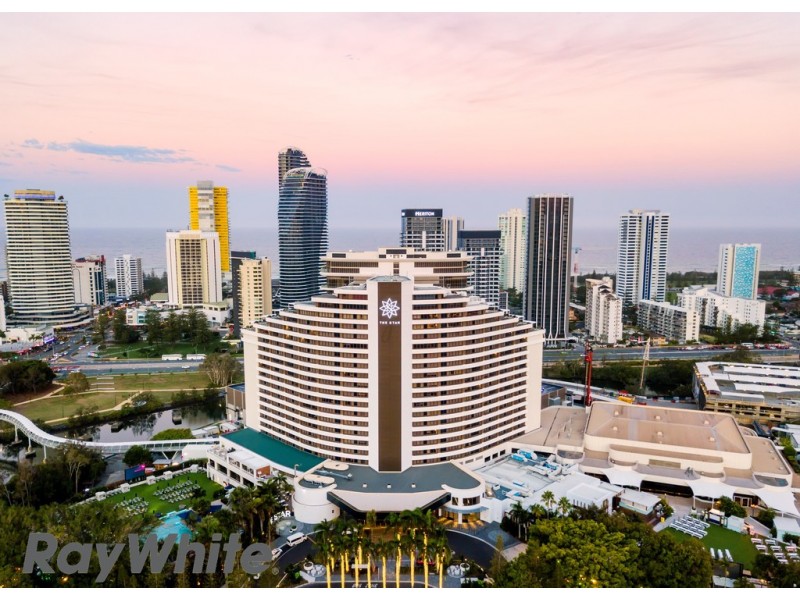 1308/33 T E Peters Drive ‘Freshwater Point’, Broadbeach Waters QLD 4218