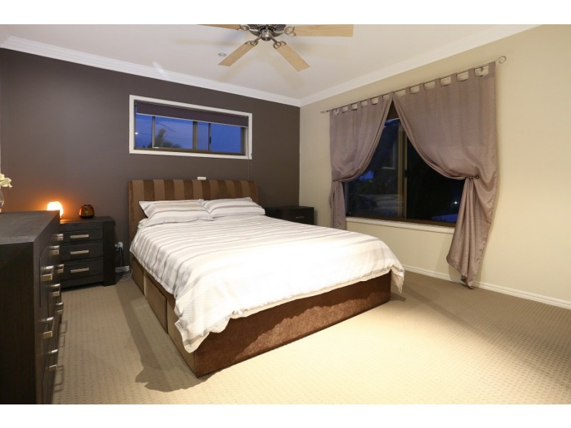 20 Murrumba Drive, Ashmore QLD 4214