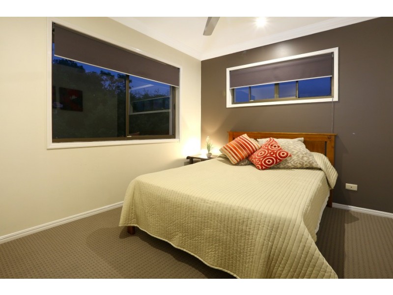 20 Murrumba Drive, Ashmore QLD 4214