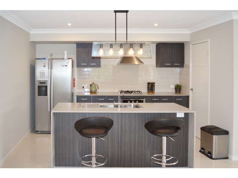 11 Kensington Place, Maudsland QLD 4210