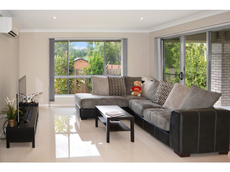 11 Kensington Place, Maudsland QLD 4210