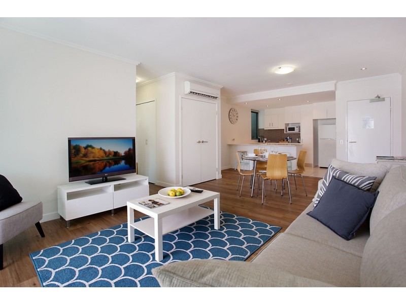 10/6 Miami Key, Broadbeach Waters QLD 4218