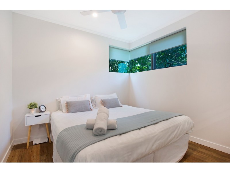 10/6 Miami Key, Broadbeach Waters QLD 4218