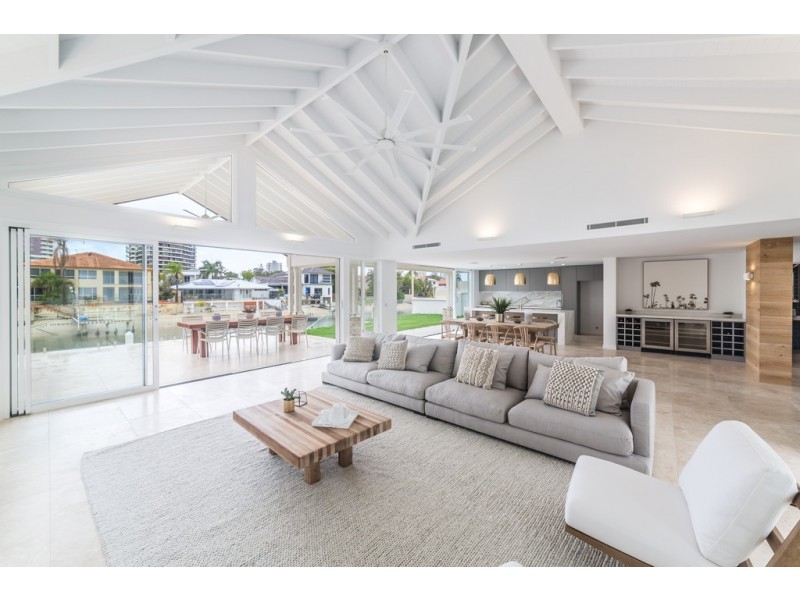 17 Seafarer Court, Paradise Waters QLD 4217