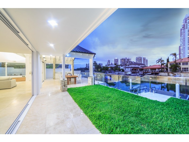 17 Seafarer Court, Paradise Waters QLD 4217