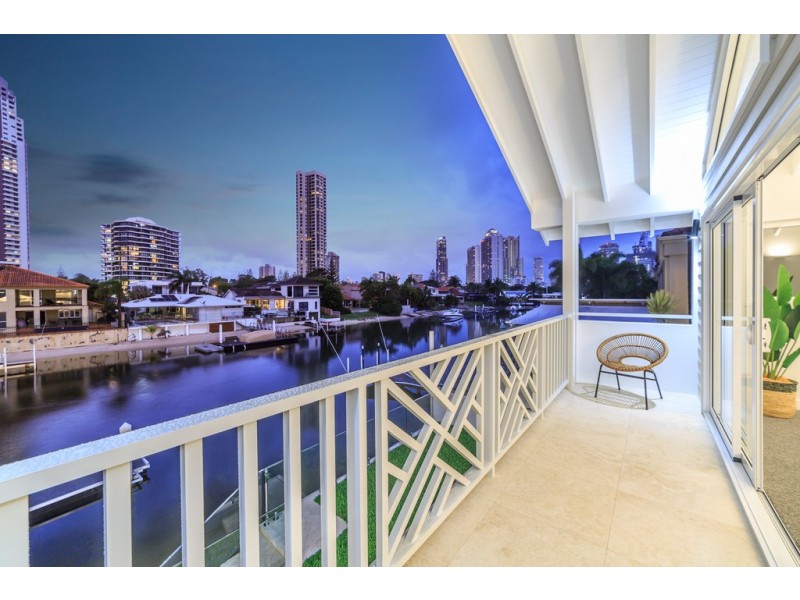 17 Seafarer Court, Paradise Waters QLD 4217