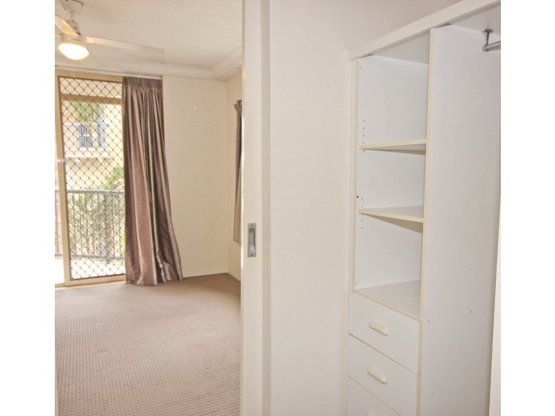 9/418 Marine Parade, Biggera Waters QLD 4216