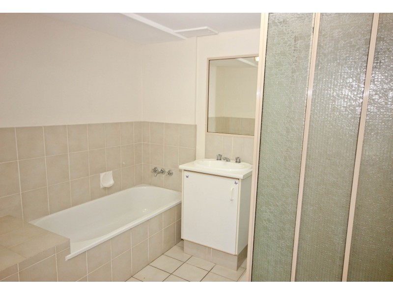 9/418 Marine Parade, Biggera Waters QLD 4216