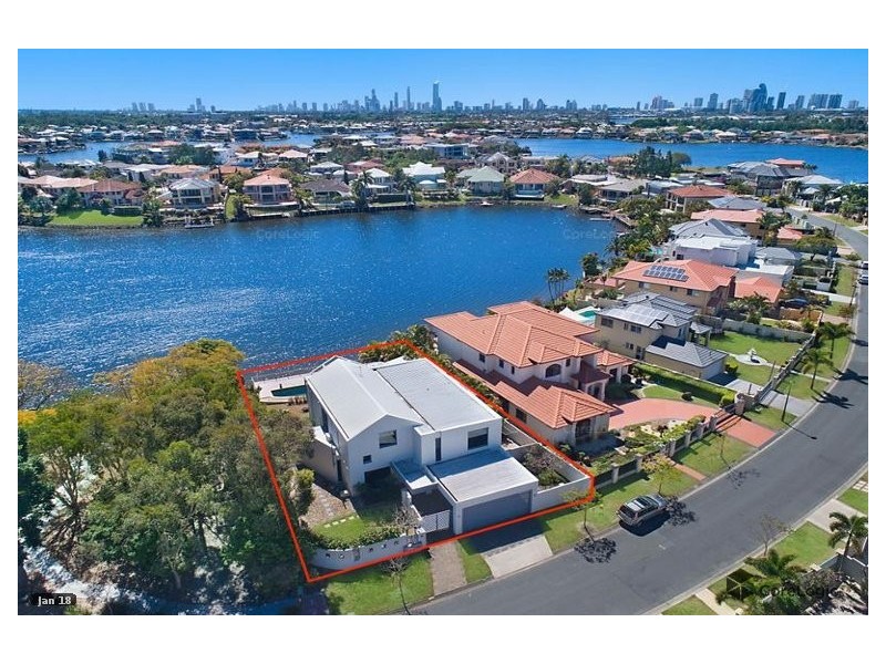 28 Bollard Circuit, Clear Island Waters QLD 4226
