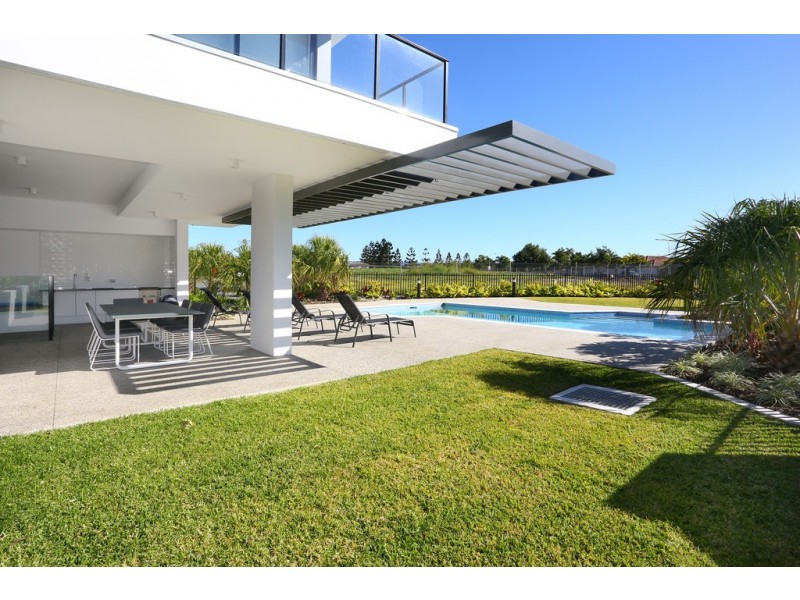 10608/112 Palm Meadows Drive, Carrara QLD 4211