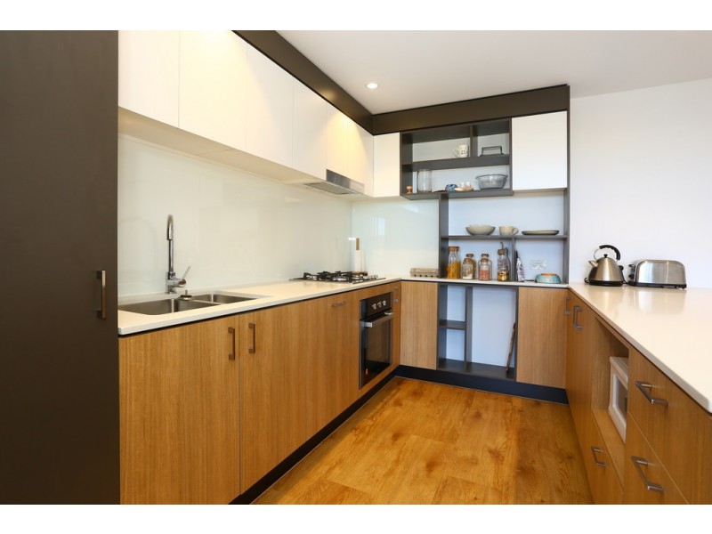 10608/112 Palm Meadows Drive, Carrara QLD 4211