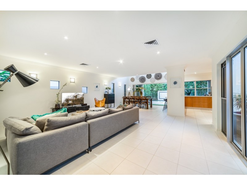 15 Durham Street, Southport QLD 4215