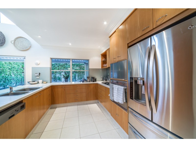 15 Durham Street, Southport QLD 4215