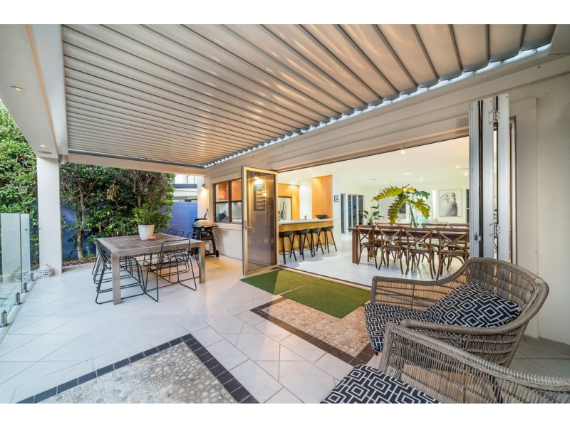 15 Durham Street, Southport QLD 4215