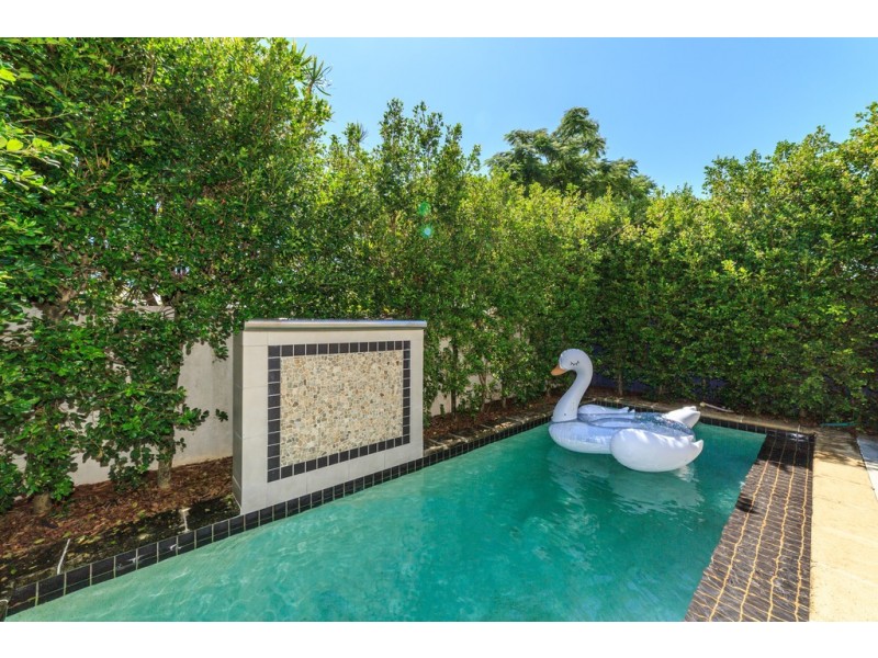 15 Durham Street, Southport QLD 4215