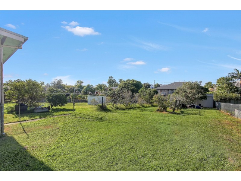 41 Blake Street, Southport QLD 4215