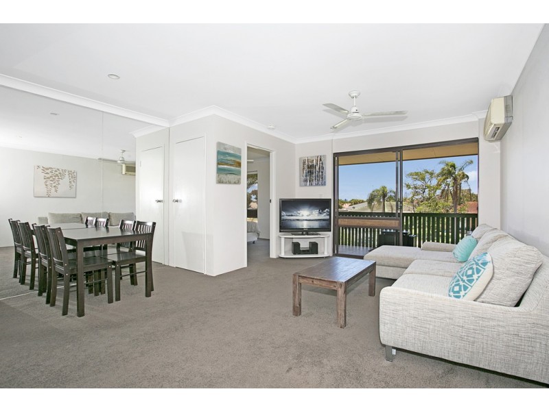 5/54 Oceanic Drive, Mermaid Waters QLD 4218