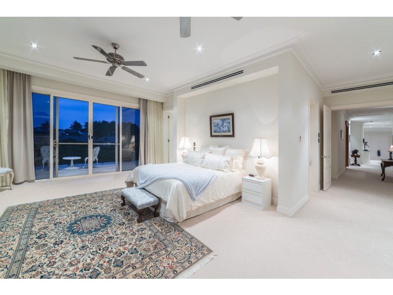 60 Sophie Avenue ‘The Palms’, Broadbeach Waters QLD 4218