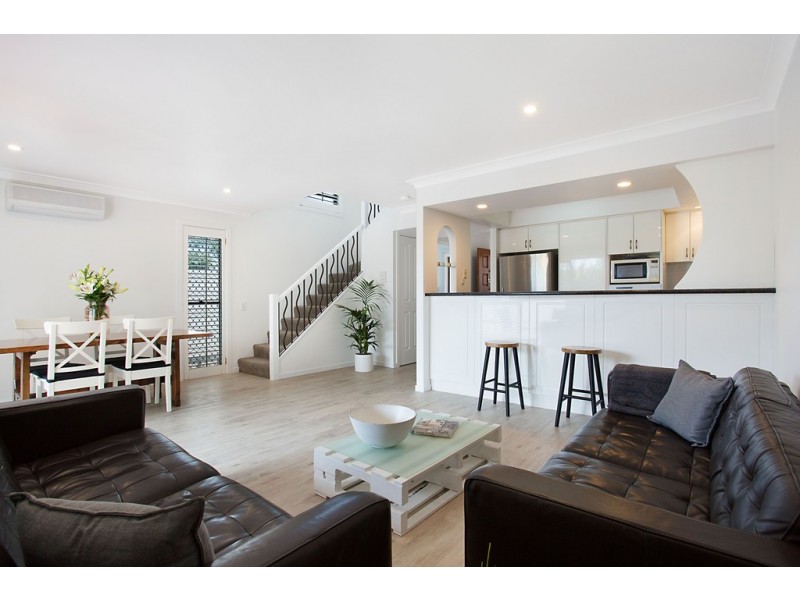 101/2214 Gold Coast Highway, Mermaid Waters QLD 4218