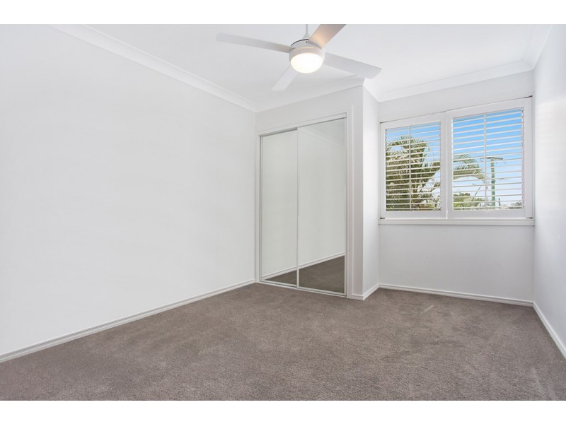 101/2214 Gold Coast Highway, Mermaid Waters QLD 4218